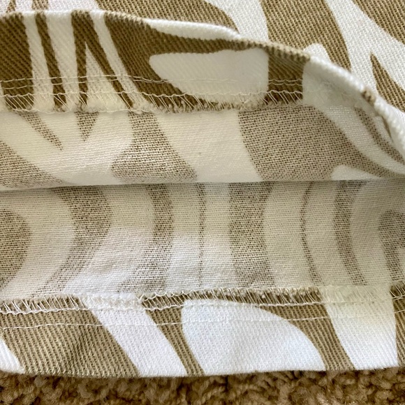 Swirl Pattern Pants - Picture 9 of 9